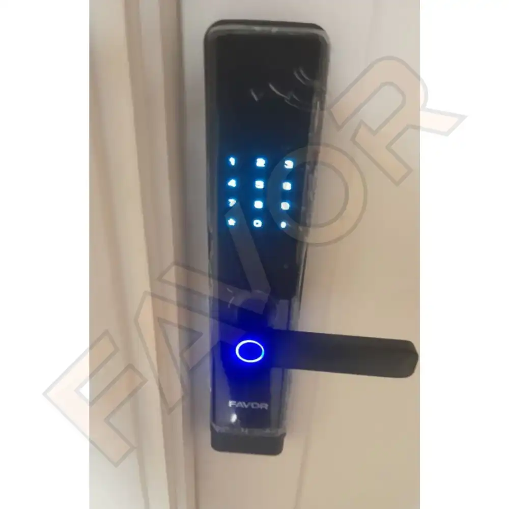 Jasa Pasang Smart Door Lock Favor - Pintu Kayu Lama