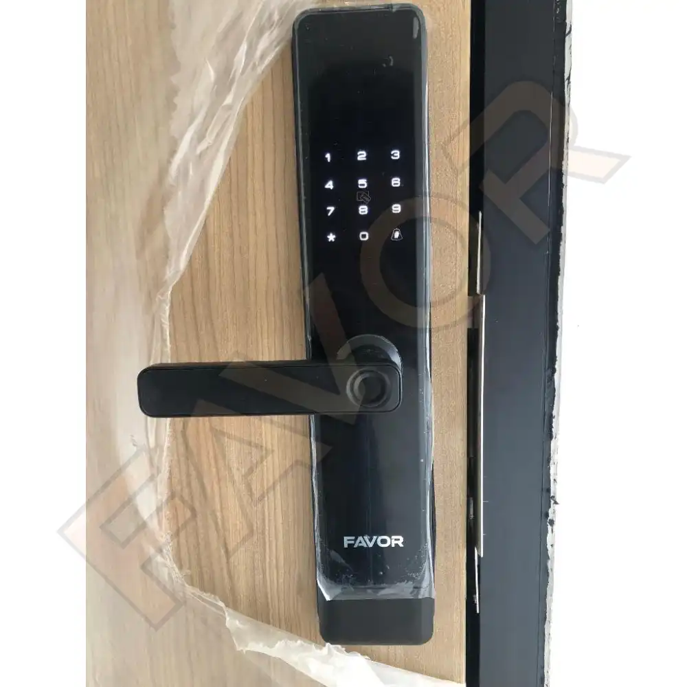 Jasa Pasang Smart Door Lock Favor - Pintu Kayu Baru
